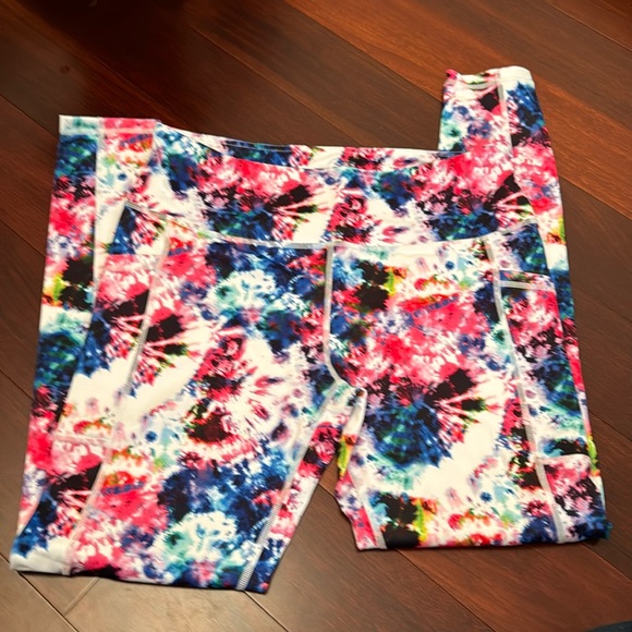 Constantly Varied Gear Pants - New CVG leggings Size Large TYE DYE
Constantly Varied Gear
